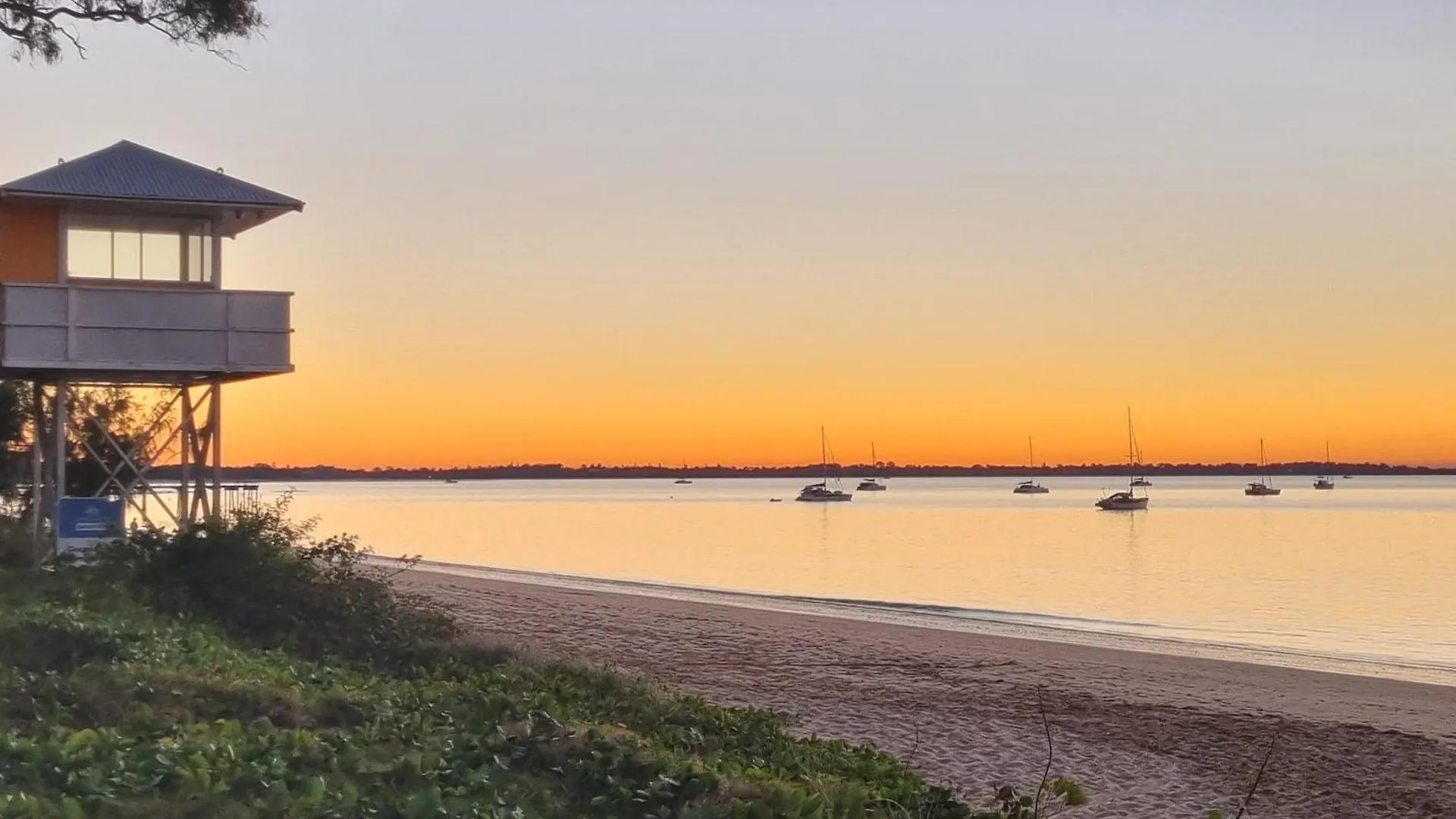 Aparthotel Charlton On The Esplanade Hervey Bay